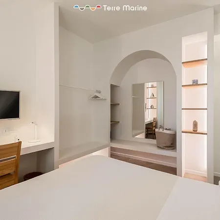 Isabella, Terre Marine