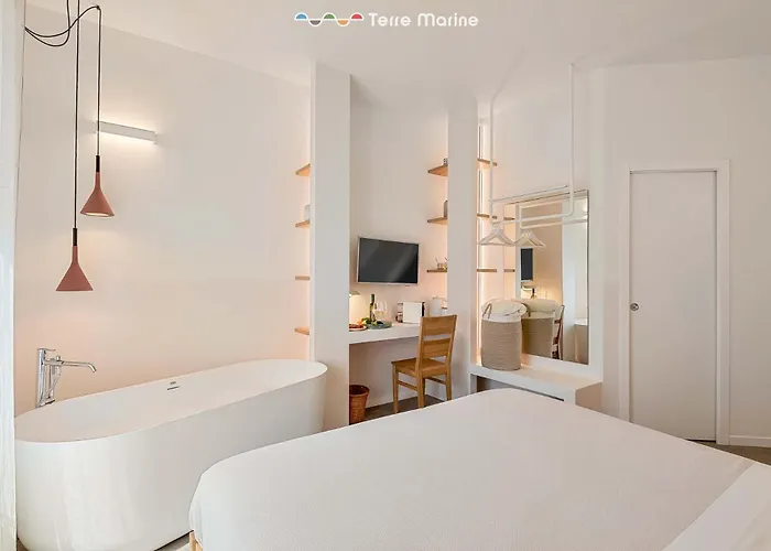 Isabella, Terre Marine 3* Λεβάντο