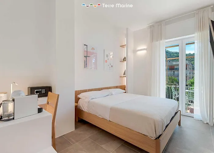 Isabella, Terre Marine