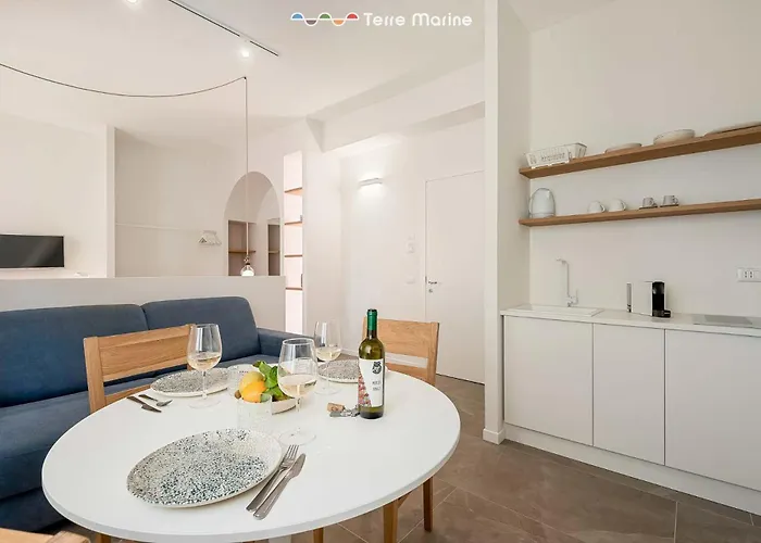 Isabella, Terre Marine 3*