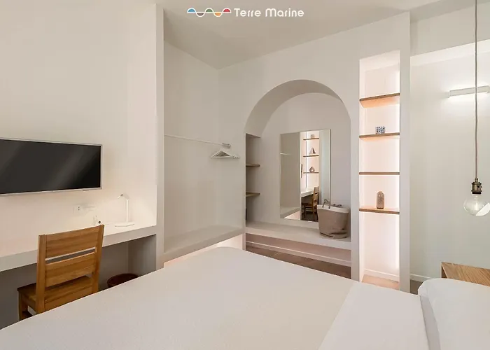 Isabella, Terre Marine