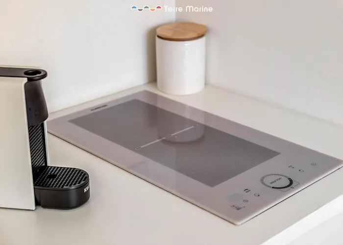 Isabella, Terre Marine Πανσιόν