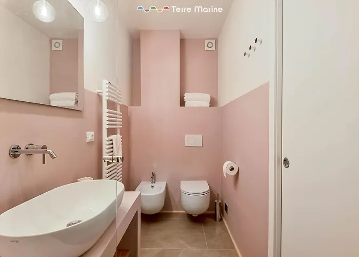 Πανσιόν Isabella, Terre Marine 3*